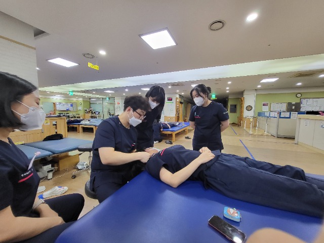 :: 회복기 재활병원 송파드림재활병원 재활치료실 스터디 